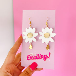 Dripping In Gold Daisies Earrings